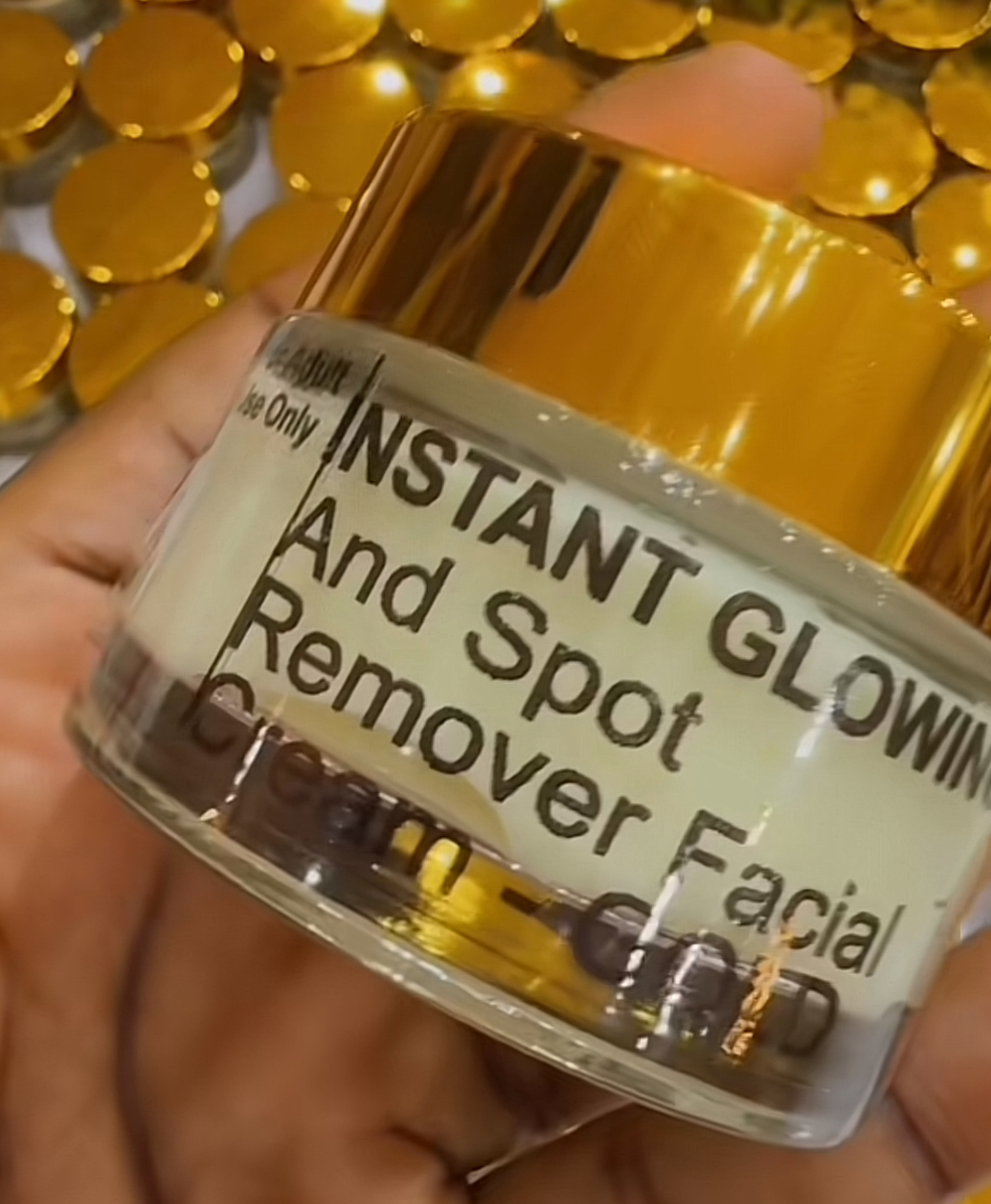 Instant Glowing Face Cream